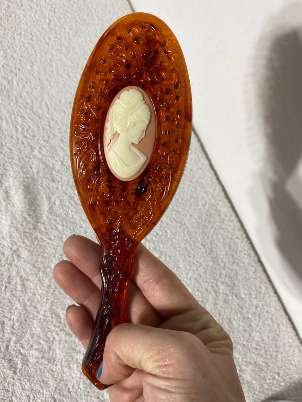 Vintage Avon Cameo Hairbrush W Faux Tortoise Shell Amber Tone Handle Grannycore - Picture 4 of 13